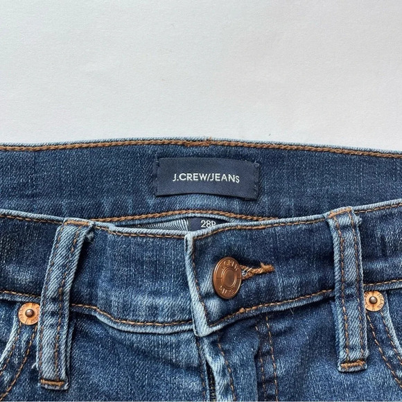 J. Crew Petite Vintage Straight Jeans in Ripped and Repaired Size 28P K3416 - Picture 3 of 13